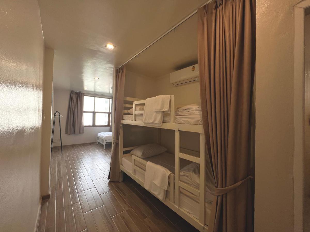 Krung Tone Hostel Бангкок Экстерьер фото