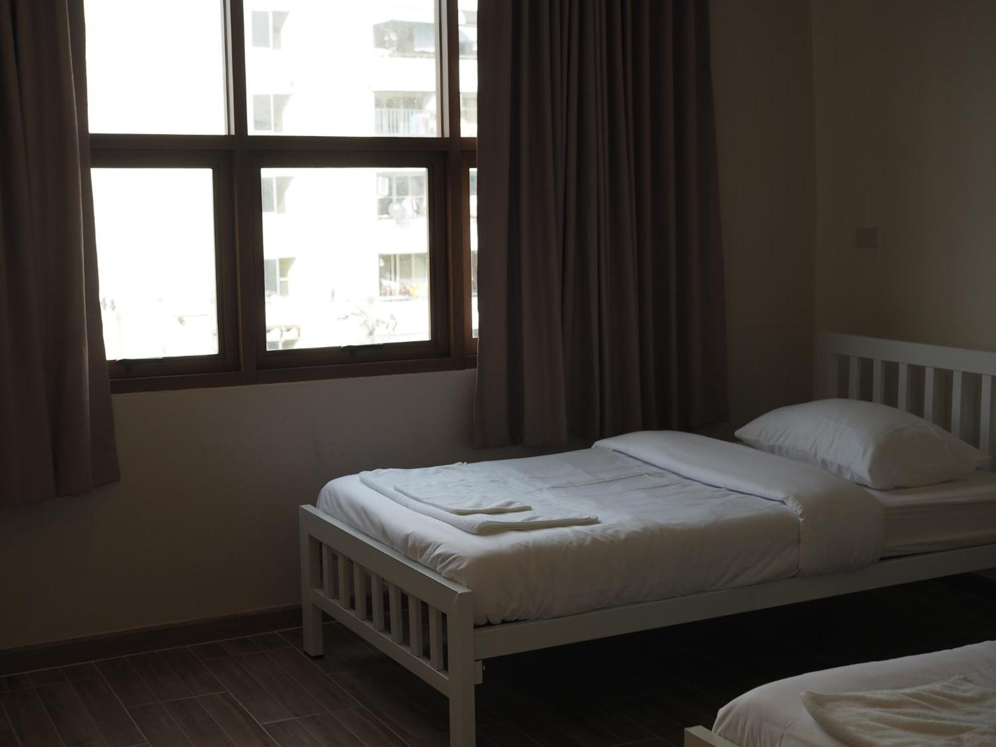 Krung Tone Hostel Бангкок Экстерьер фото