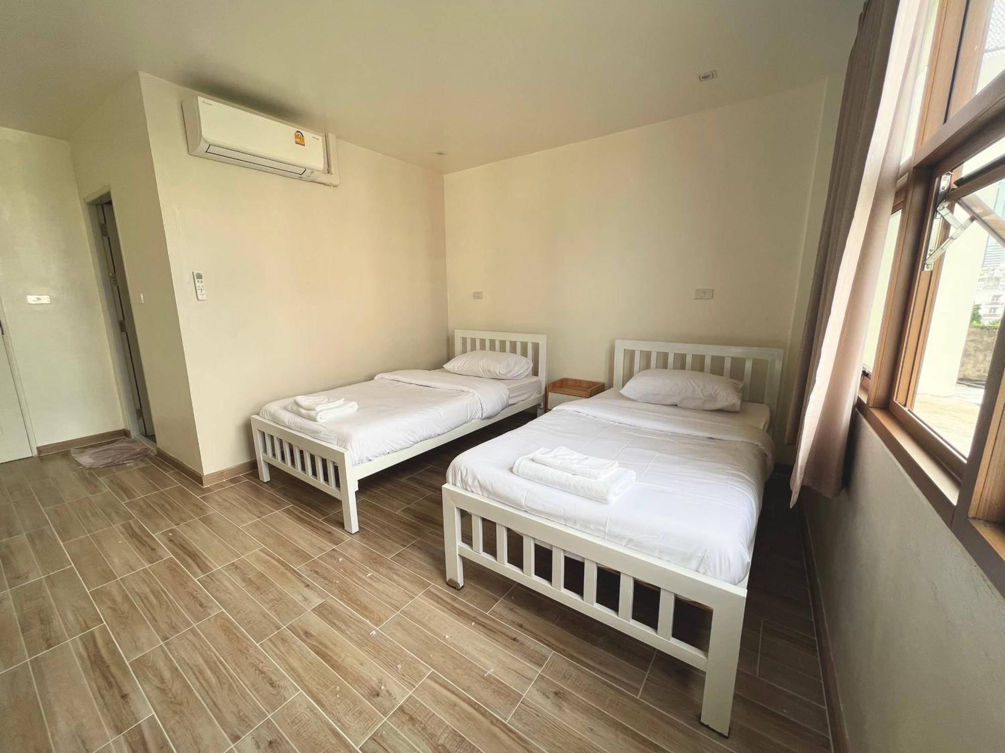 Krung Tone Hostel Бангкок Экстерьер фото