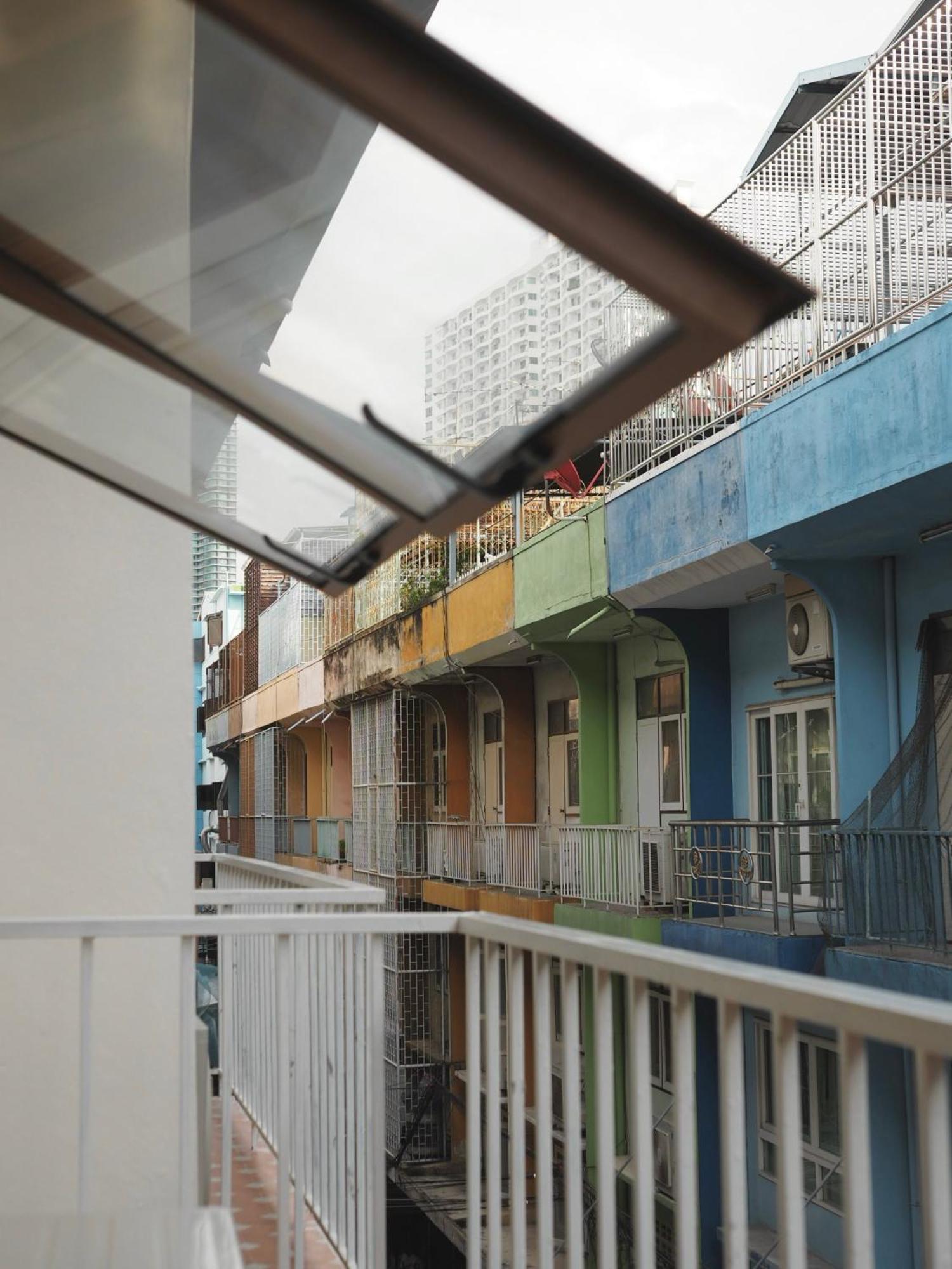 Krung Tone Hostel Бангкок Экстерьер фото